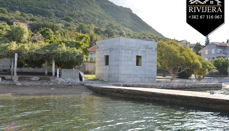 Objekat na samoj obali Kumbor, Herceg Novi-Top Nekretnine Crna Gora