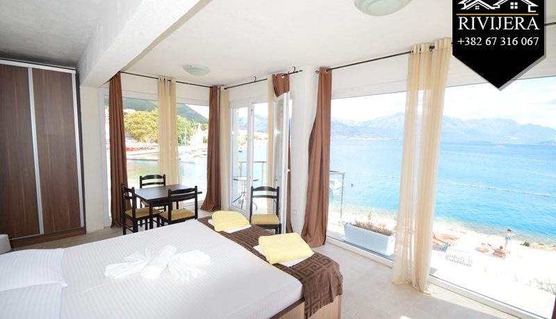 Apartman prva linija Đenovići, Herceg Novi-Top Nekretnine Crna Gora