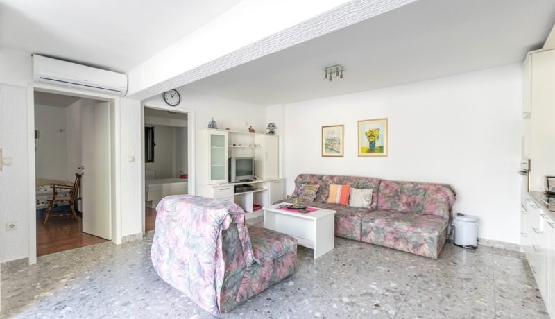 Haus mit Garage Center, Herceg Novi-Top Immobilien Montenegro