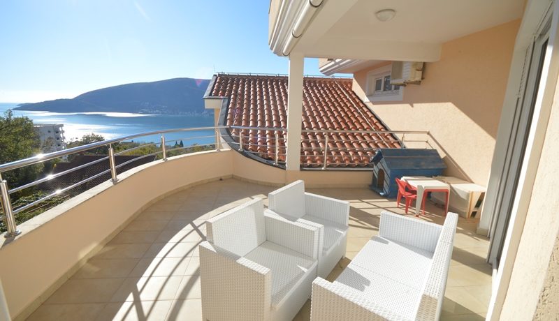Large apartment with sea view Topla, Herceg Novi-Top Estate Montenegro