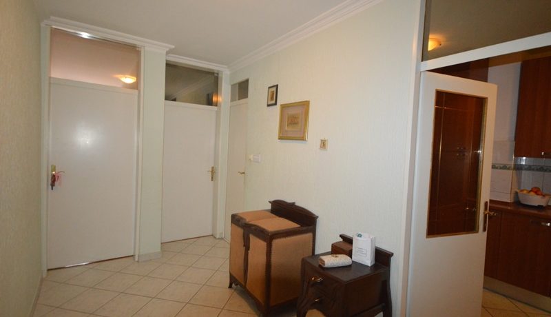 Prostran stan Bijela, Herceg Novi-Top Nekretnine Crna Gora