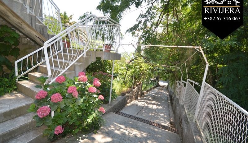 Haus mit Garten Bijela, Herceg Novi-Top Immobilien Montenegro