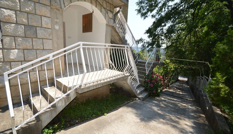 Haus mit Zwei Wohnungen Bijela, Herceg Novi-Top Immobilien Montenegro