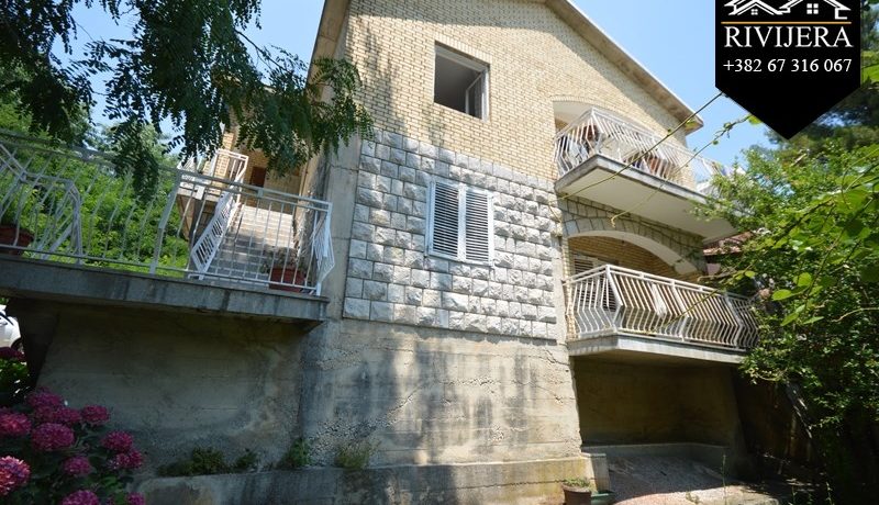 Zweistöckiges Haus mit Meerblick Bijela, Herceg Novi-Top Immobilien Montenegro