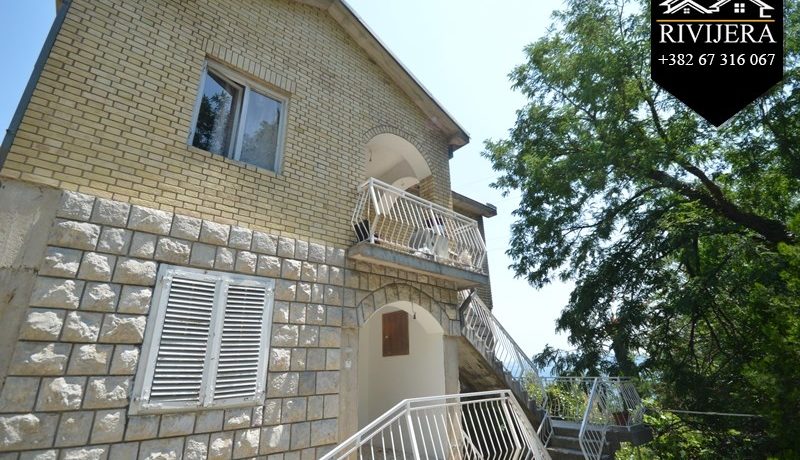 Двухэтажный дом с видом на море Биела, Герцег Нови-Топ недвижимости Черногории