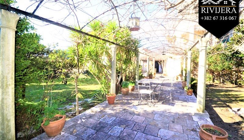 Villa blizu mora Centar, Herceg Novi-Top Nekretnine Crna Gora