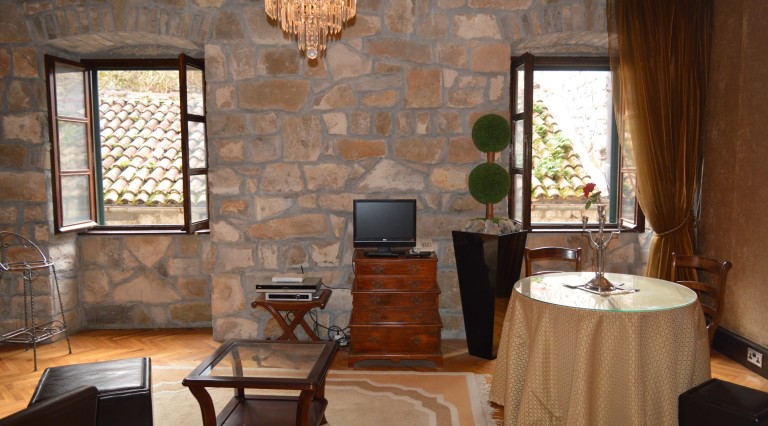 Luxus Wohnung mit zwei Schlafzimmern Kotor-Top Immobilien Montenegro