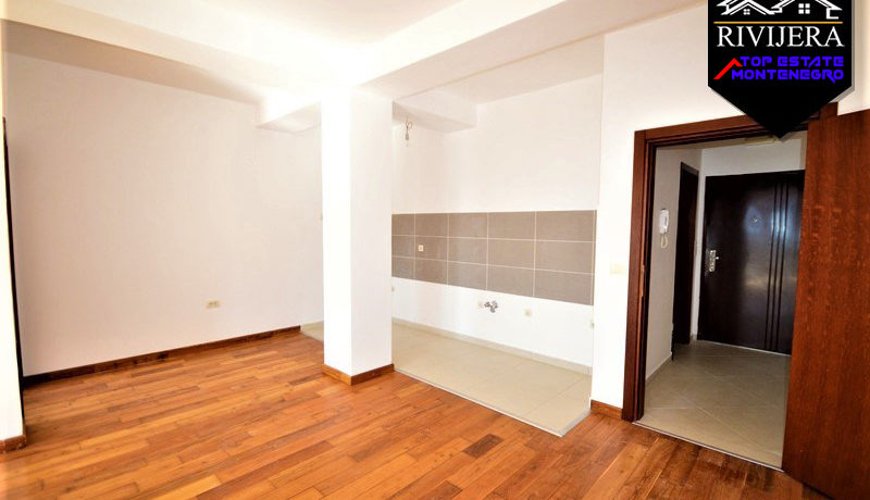 Nicht möblierte Wohnung Topla, Herceg Novi-Top Immobilien Montenegro