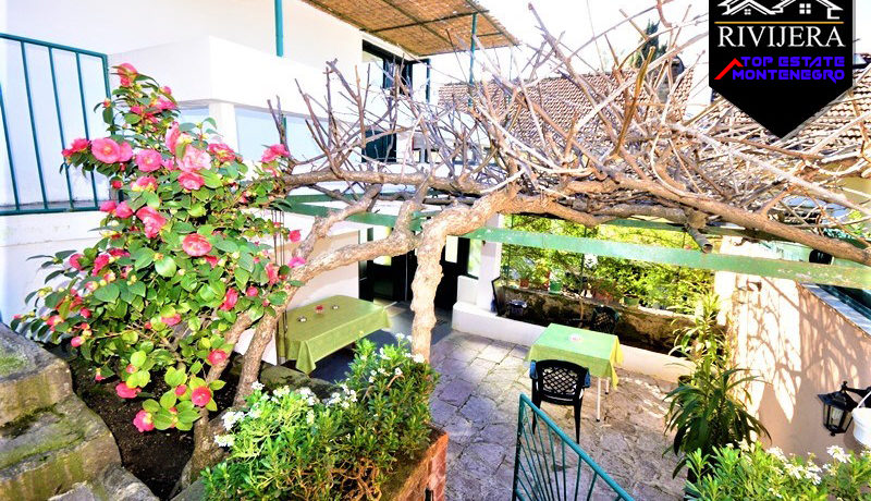 Haus mit Garten in der Altstadt Zentrum, Herceg Novi-Top Immobilien Montenegro