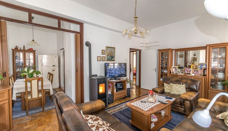 Comfortable sunny three bedroom flat Old town, Center, Kotor-Top Estate Montenegro