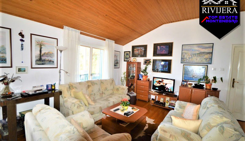 Möbliertes Haus Bijela, Herceg Novi-Top Immobilien Montenegro