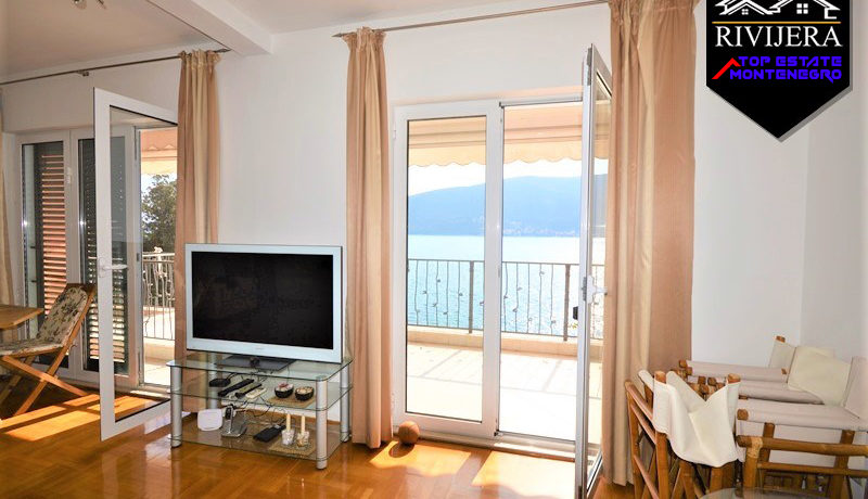 Good apartment on the promenade Herceg Novi-Top Estate Montenegro