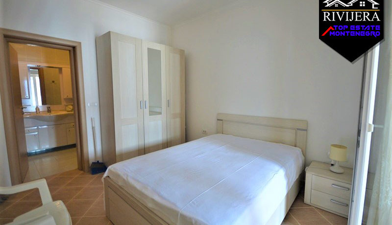 Ein Zimmer Wohnung an der Seepromenade Herceg Novi-Top Immobilien Montenegro