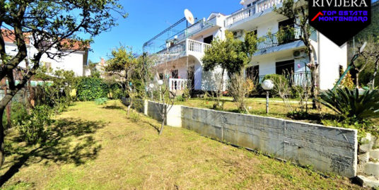 Apartment house in Kumbor, Herceg Novi