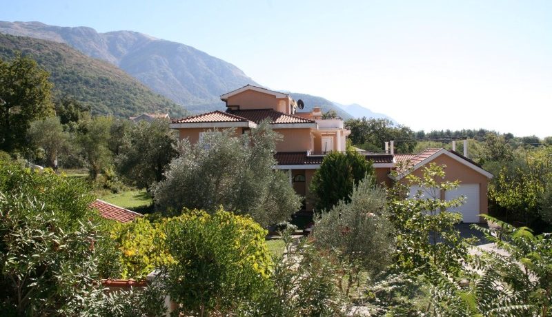 Elegant family villa Kavac, Kotor-Top Estate Montenegro