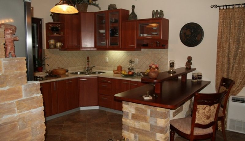 Savremena familijarna vila Kavač, Kotor-Top Nekretnine Crna Gora