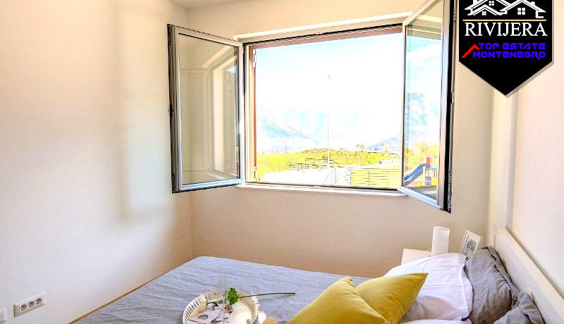 Двухкомнатная квартира с видом на море Mоринй, Котор-Топ недвижимости Черногории