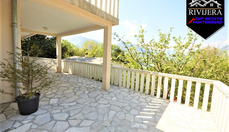 Kuća sa dva apartmana Ljuta, Kotor-Top Nekretnine Crna Gora