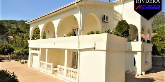 Attractive villa near sea Kamenari, Herceg Novi