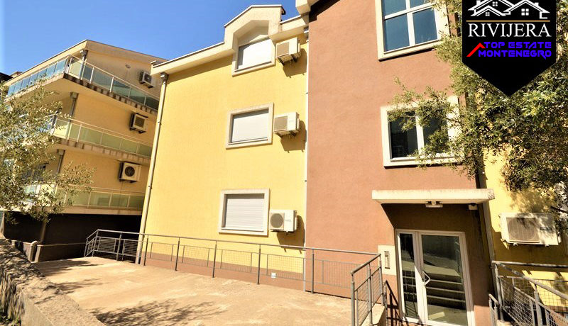 Neue Wohnung mit Garage Dobrota, Kotor-Top Immobilien Montenegro
