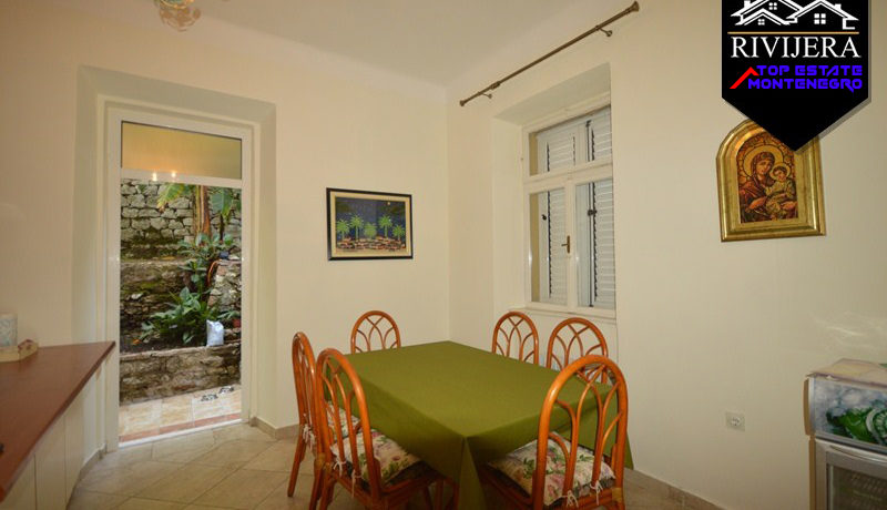 Beautiful house with two apartments Center, Herceg Novi-Top Estate Montenegro