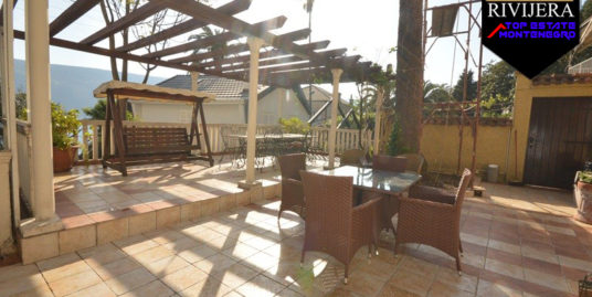 House with two apartments Center, Herceg Novi