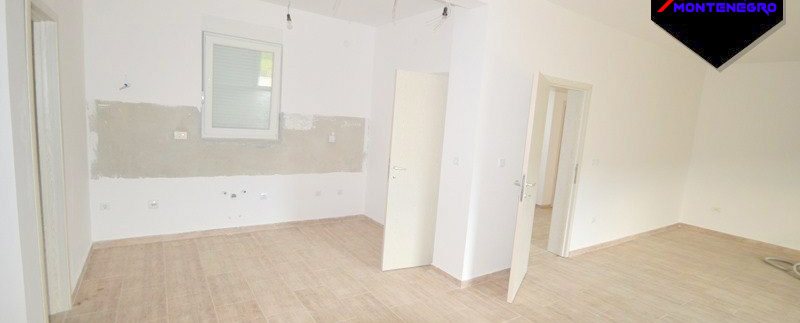 Haus über der Stadt Mojdez, Herceg Novi-Top Immobilien Montenegro