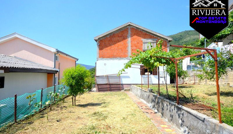 Two houses with potential Bijela, Herceg Novi-Top Estate Montenegro