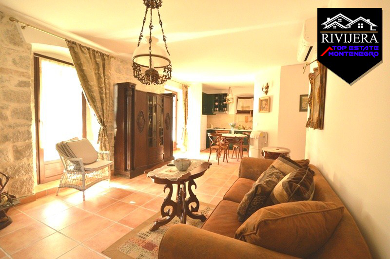 Luxus-Wohnung erste Zeile Strp, Kotor