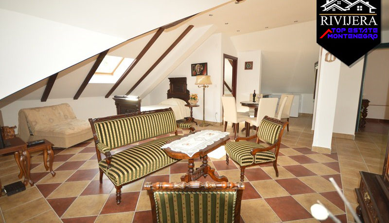 Penthouse stan sa dvije spavaće sobe Strp, Kotor-Top Nekretnine Crna Gora