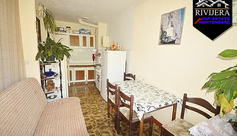 Möblierte ältere Wohnung Dubrava, Zentrum, Herceg Novi-Top Immobilien Montenegro
