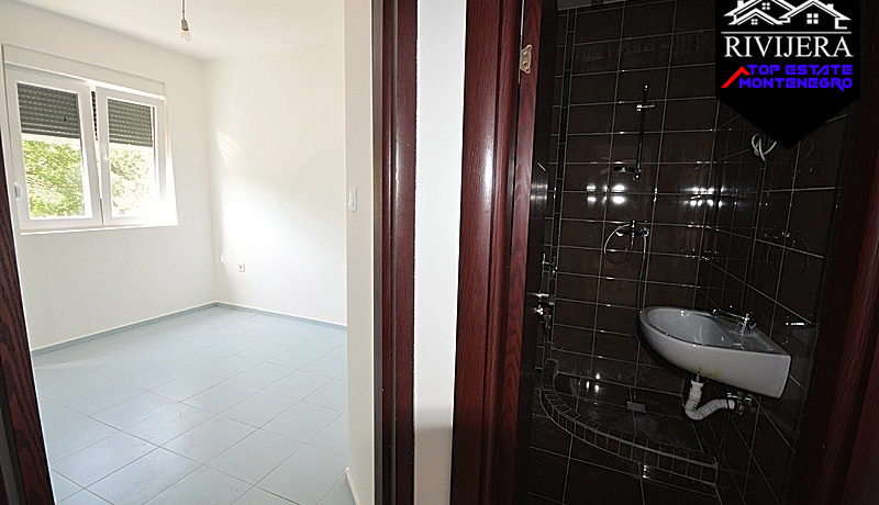 Nicht eingerichtete Zweizimmerwohnung Djenovici, Herceg Novi-Top Immobilien Montenegro