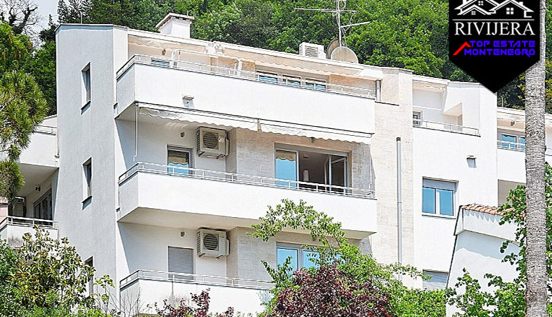 Современная однокомнатная квартира Савина, Герцег Нови-Топ недвижимости Черногории