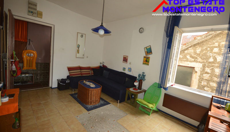 Möblierte Wohnung in der ersten Zeile Zentrum, Herceg Novi-Top Immobilien Montenegro