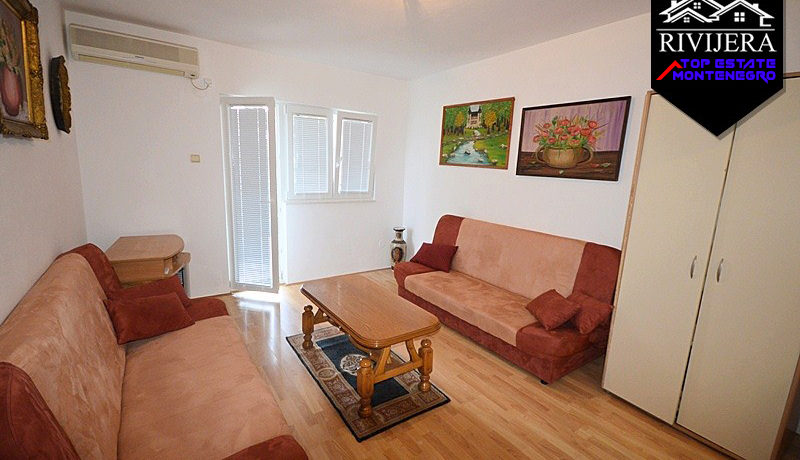 Atraktivna apartmanska kuća Baošići, Herceg Novi-Top Nekretnine Crna Gora