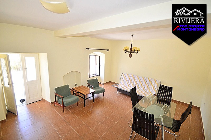 Schönes Haus oberhalb vom Skver, Herceg Novi