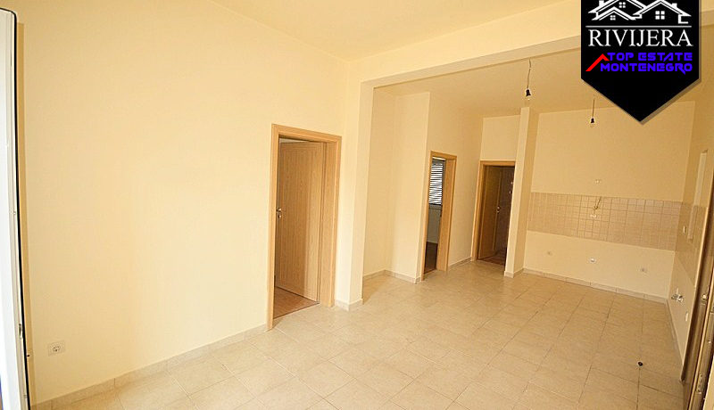 Unmöblierte Wohnung nähe Meer Djenovici, Herceg Novi-Top Immobilien Montenegro