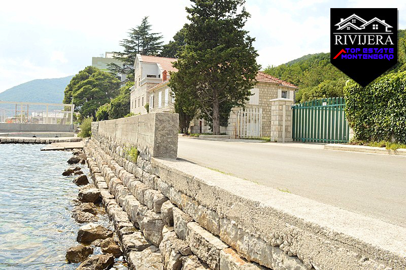Kamena kuća na ekskluzivnoj lokaciji Bijela
