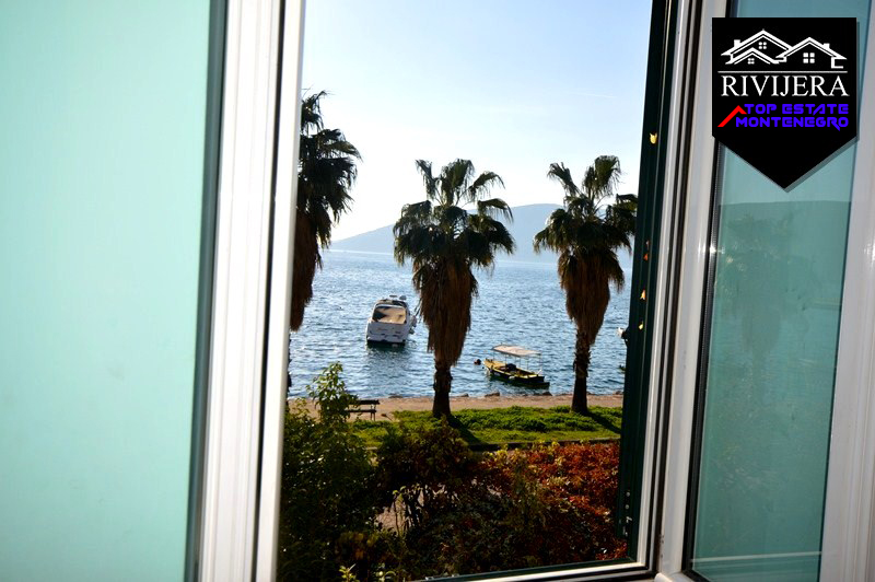 Wohnung mit Meerblick in Zelenika