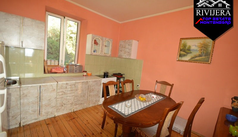 zwei_zimmer_wohnung_an_der_promenade_zelenika_herceg_novi_top_immobilien_montenegro.jpg