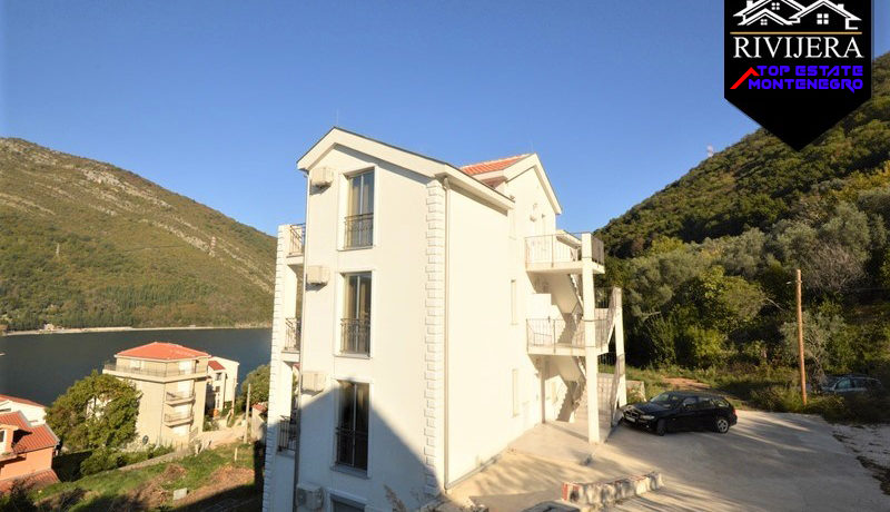 Квартира с видом на море Лепетане, Тиват-Топ недвижимости Черногории