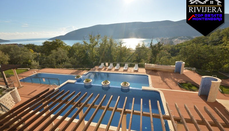 Luxus Zwei Zimmer Wohnung in einer Ferienanlage Topla, Herceg Novi-Top Immobilien Montenegro