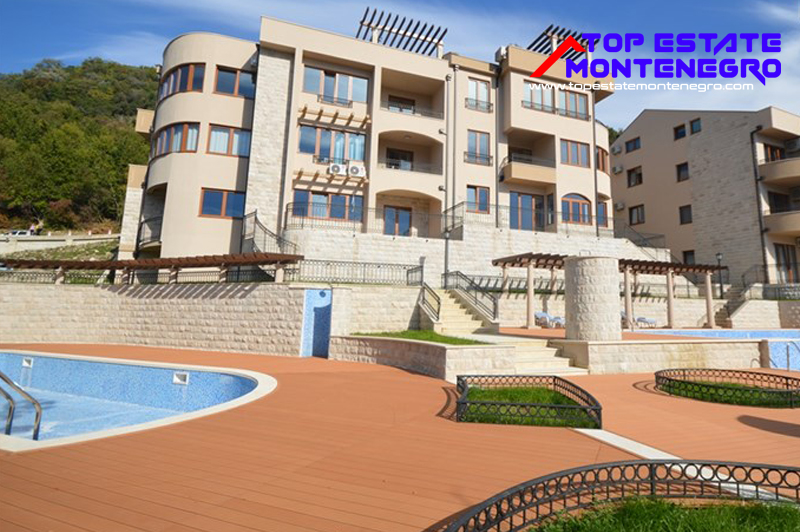 Luxury two bedroom in a complex Topla