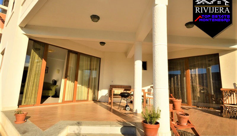 Luxury apartment with courtyard Topla, Herceg Novi-Top Estate Montenegro