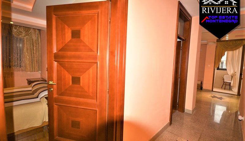 Atraktivan luksuzni stan Centar, Igalo, Herceg Novi-Top Nekretnine Crna Gora