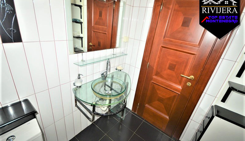 Wohnung in erster reihe Igalo, Herceg Novi-Top Immobilien Montenegro