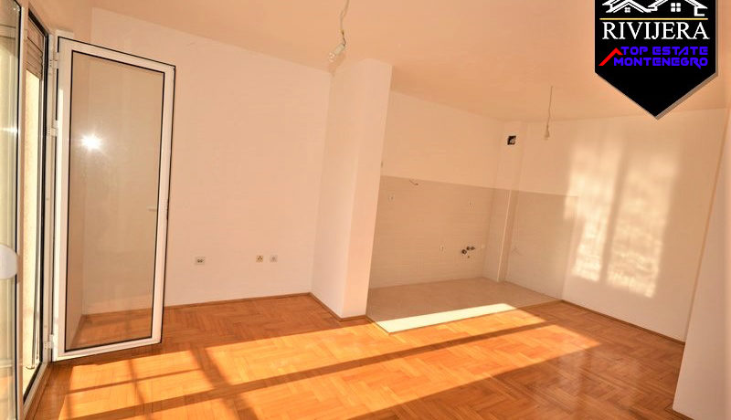 Новая квартира без мебели с видом на море Игало, Герцег Нови-Топ недвижимости Черногории
