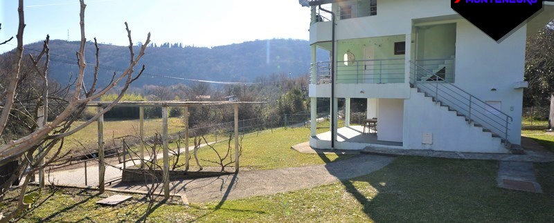 schönes_haus_zelenika_herceg_novi_top_immobilien_montenegro.jpg
