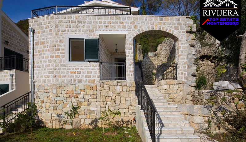 Современный каменный дом Лучичи, Герцег Нови-Топ недвижимости Черногории