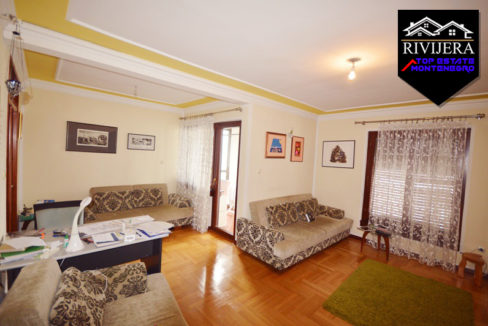 renovated_two_bedroom_flat_topla_herceg_novi_top_estate_montenegro.jpg